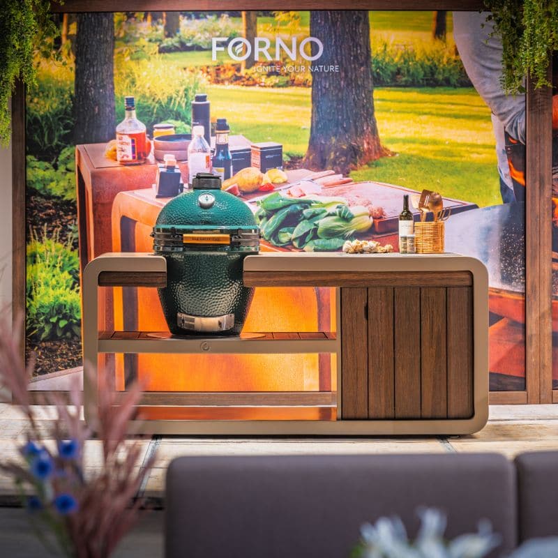 Adezz Forno Kamado Station with the Big Green Egg