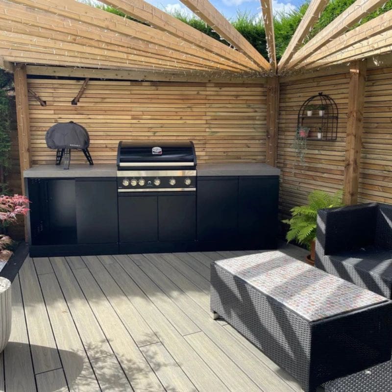 GrandPro 262 Series Maxim G5 Outdoor Kitchen